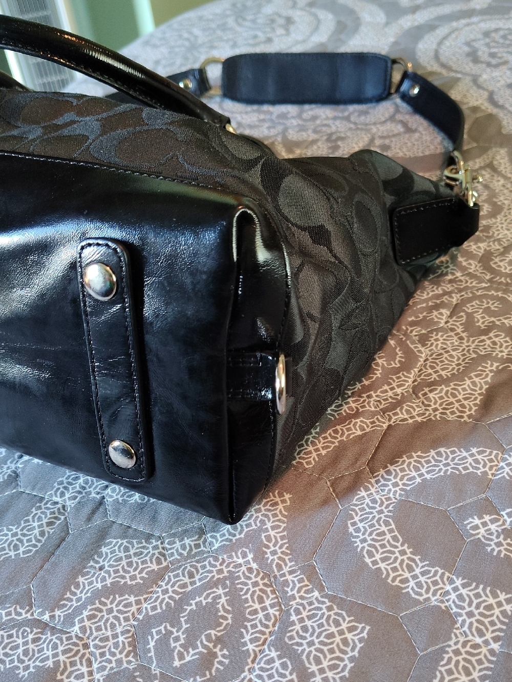 Coach Black Signature Pattern with Patent Trim And Silver Hardware - Picture 4 of 8